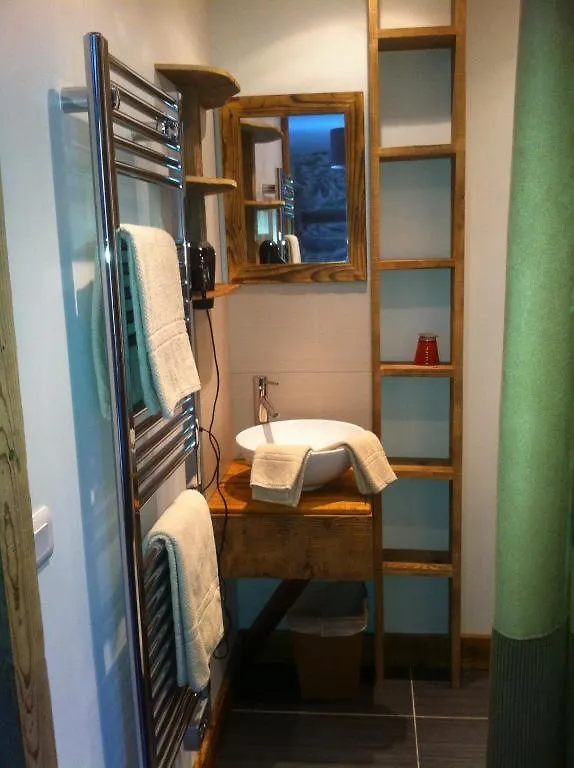 Chambre d'Hôte La Tour du Merle Le Villard  France